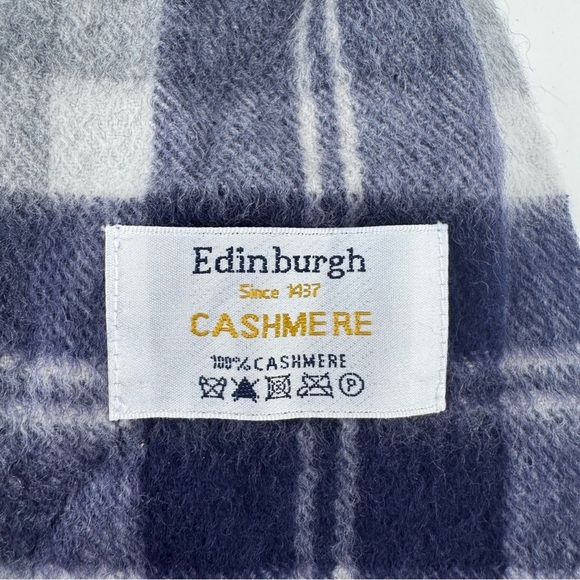 Edinburgh Luxury 100% Cashmere Stylish Men's Plaid Scarf in Gray and Navy - Picture 5 of 8